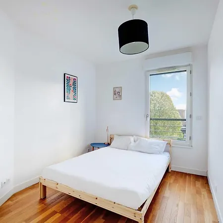 Charming - 3br- 6p - *